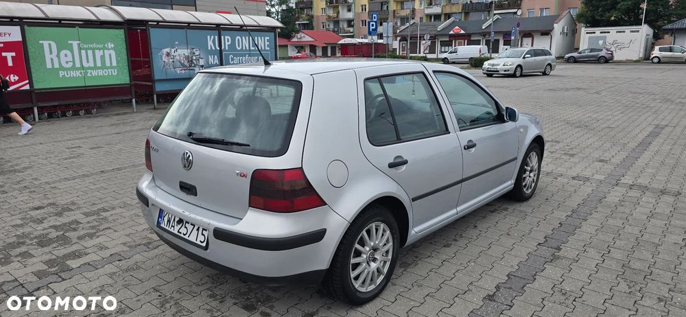 Volkswagen Golf 1.9 TDI Highline - 5