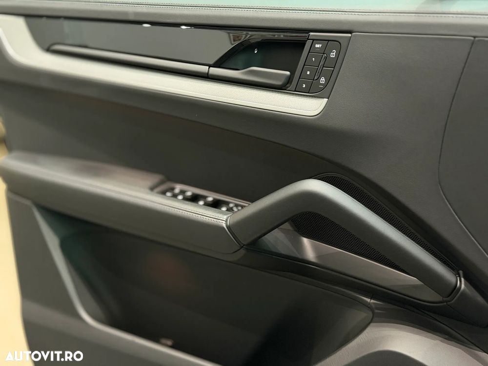 Porsche Cayenne E-Hybrid Tiptronic S - 20