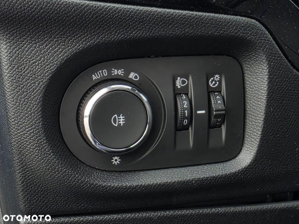 Opel Corsa 1.2 Direct Injection Turbo Start/Stop Edition - 21
