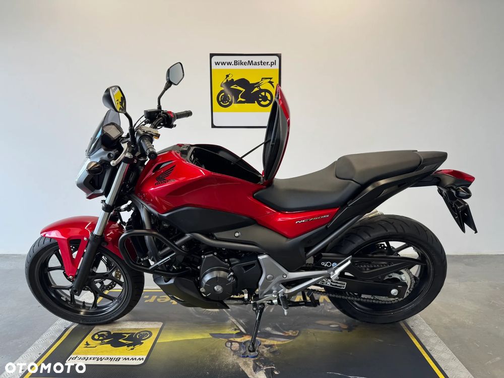 Honda NC - 28
