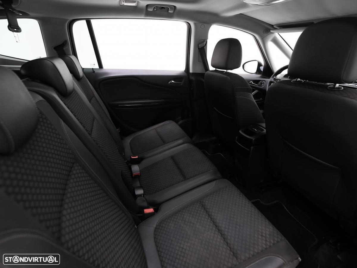Opel Zafira - 13