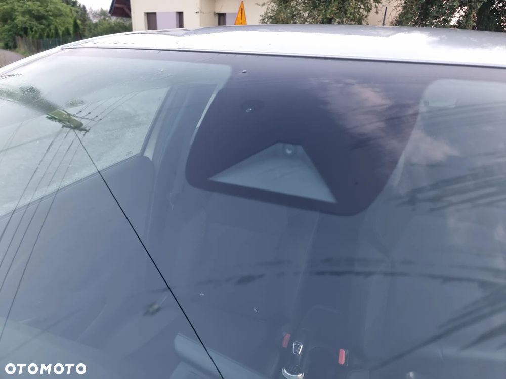 Renault Clio BLUE dCi 85 EXPERIENCE - 26