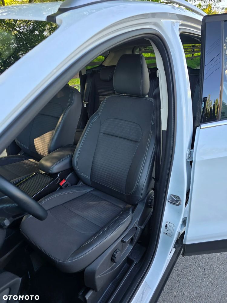 Ford Kuga 1.5 EcoBoost 2x4 Titanium - 21