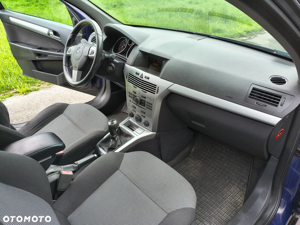 Opel Astra 1.7 CDTI - 9