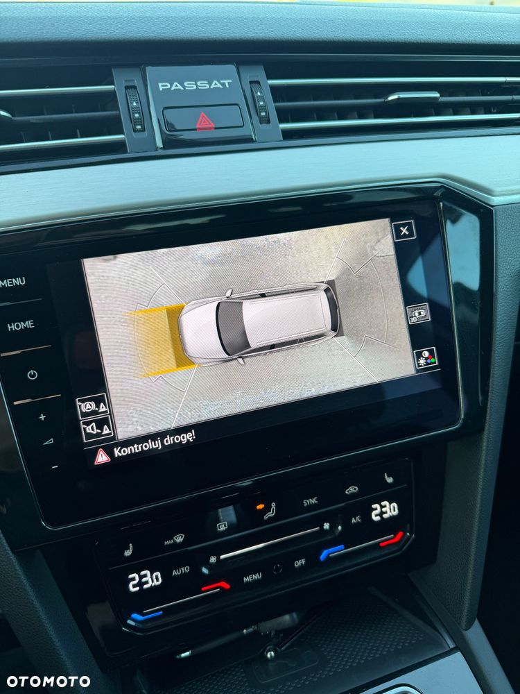 Volkswagen Passat - 10