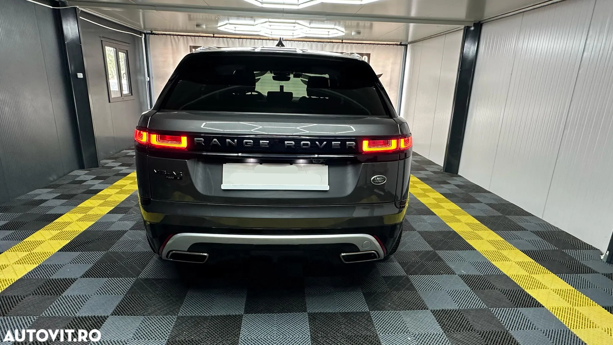 Land Rover Range Rover Velar 2.0 R-Dynamic S - 4
