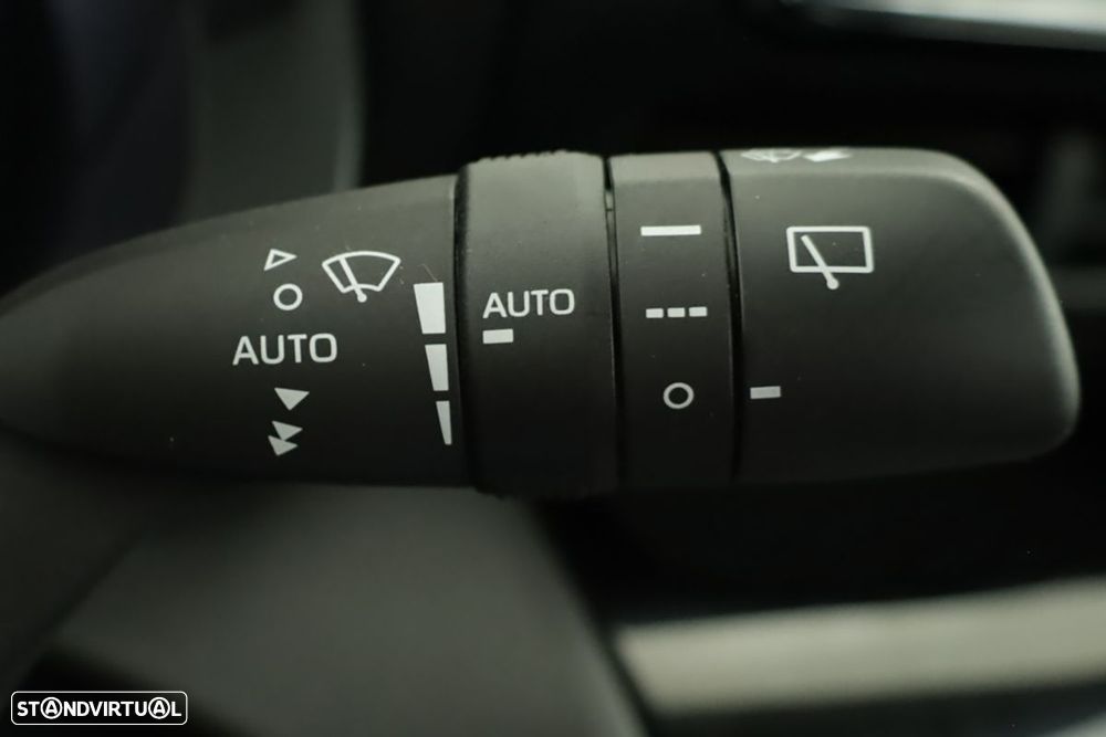 Toyota Yaris Cross 1.5 HDF Comfort - 17