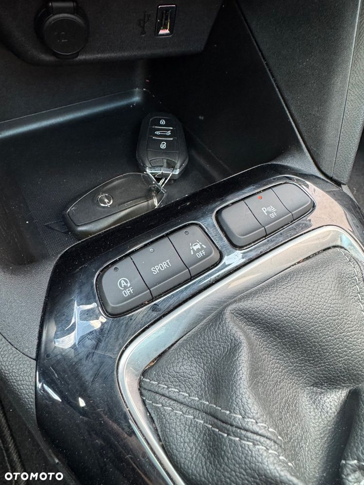 Opel Corsa 1.2 GS Line Plus Pack S&S - 13