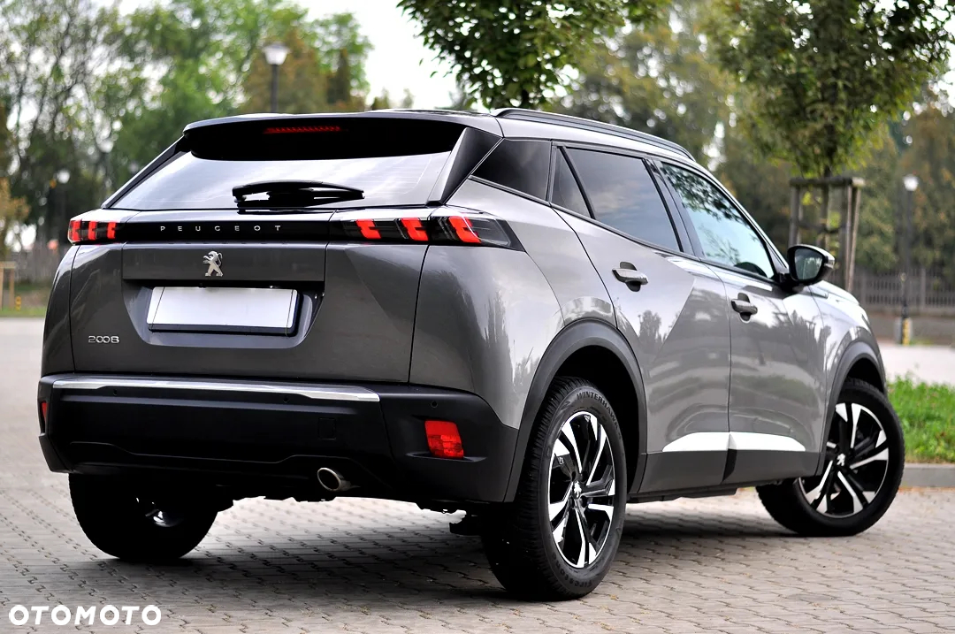 Peugeot 2008 BlueHDi 130 Allure S&S EAT8 - 15