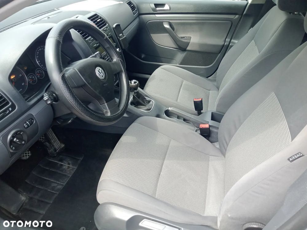 Volkswagen Golf 1.9 TDI DPF Trendline BlueMotion - 6