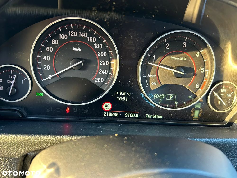 BMW Seria 3 330d Touring Sport Line - 19