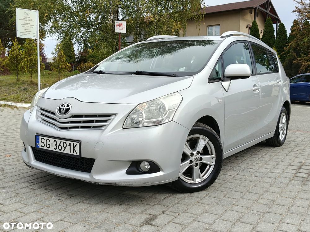 Toyota Verso 2.0 D-4D Premium - 3