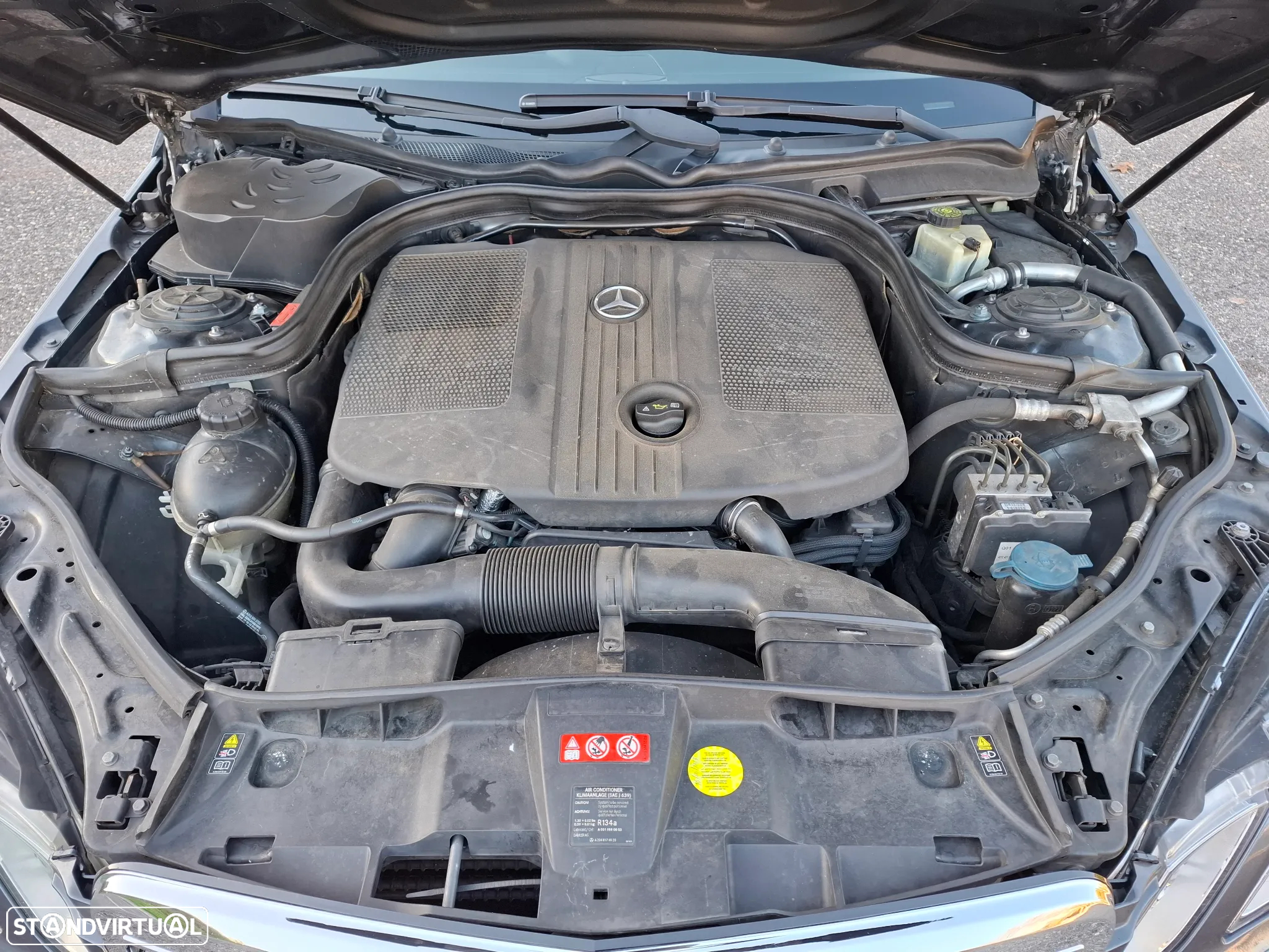 Mercedes-Benz E 250 CDi Avantgarde BE Auto. - 19