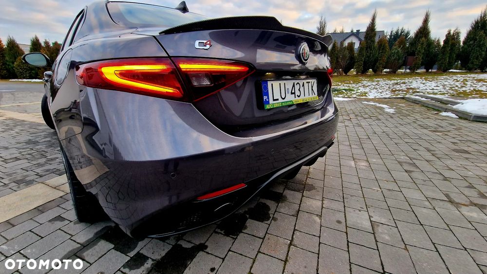 Alfa Romeo Giulia 2.0 Turbo Veloce Q4 - 17