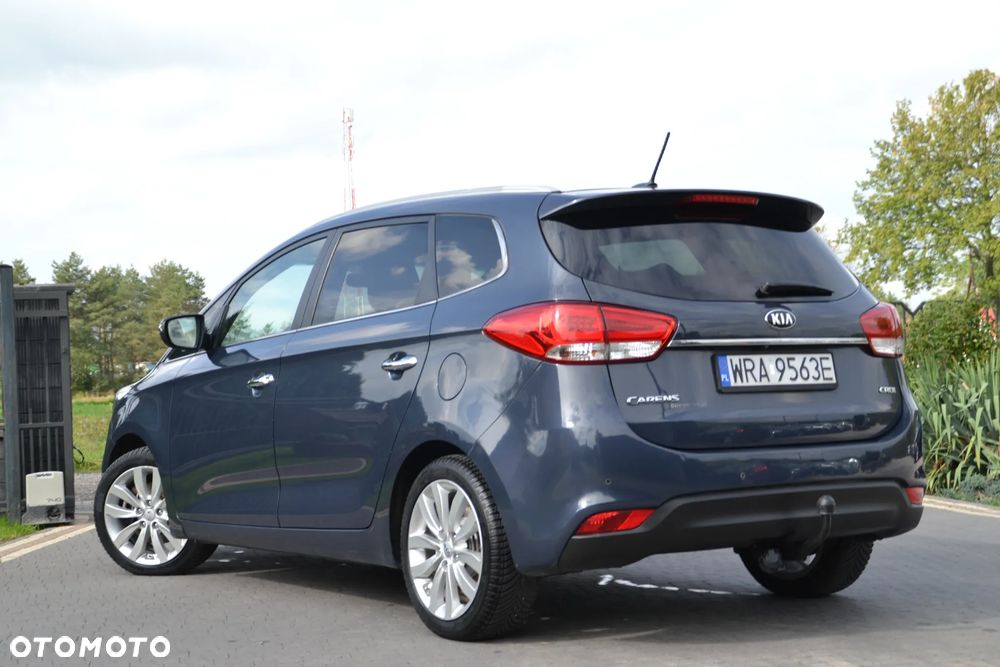 Kia Carens - 17