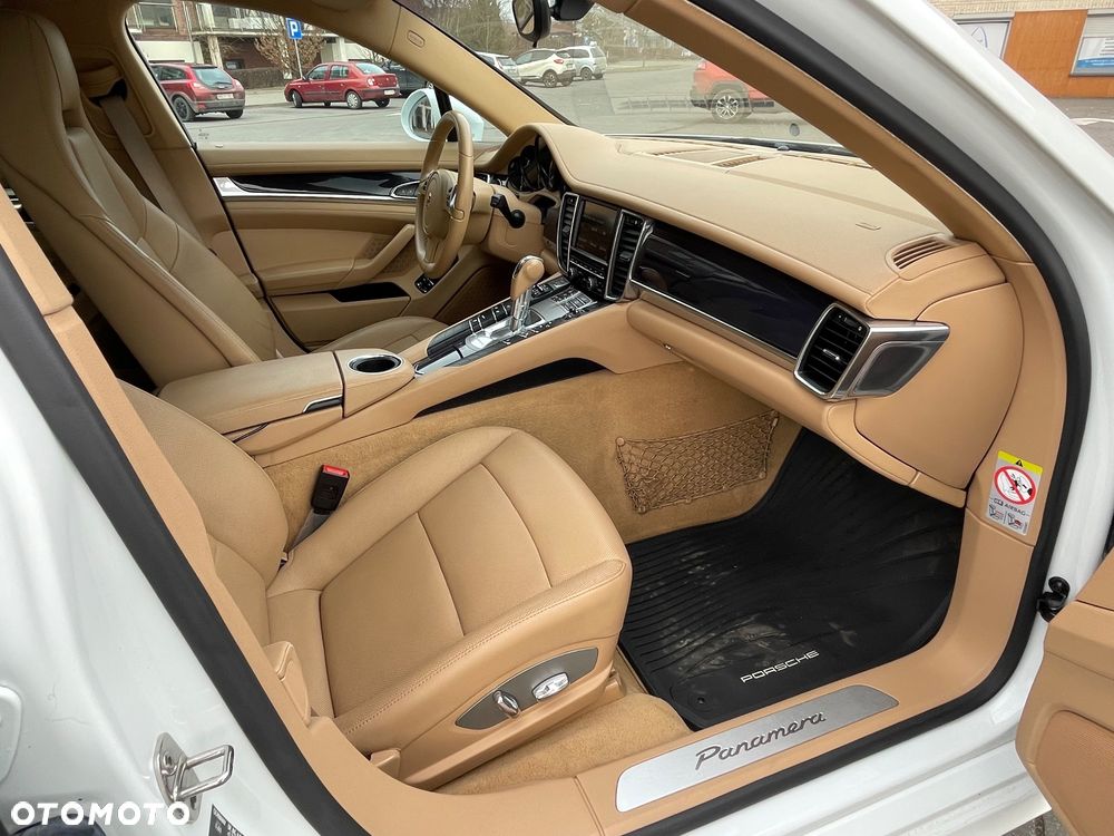 Porsche Panamera Diesel - 10