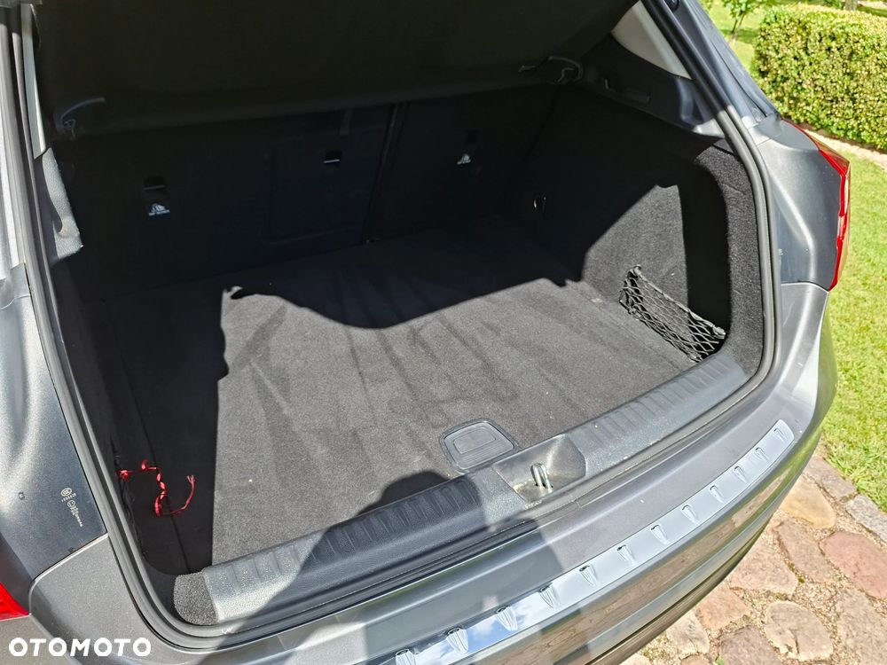 Mercedes-Benz GLA - 14