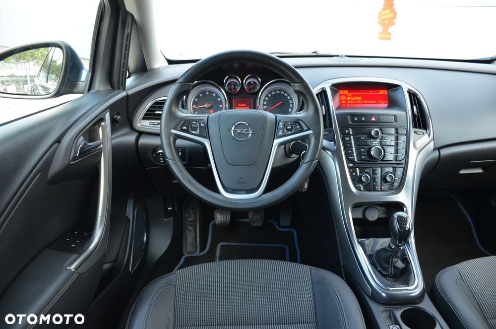 Opel Astra 1.4 T Cosmo - 28