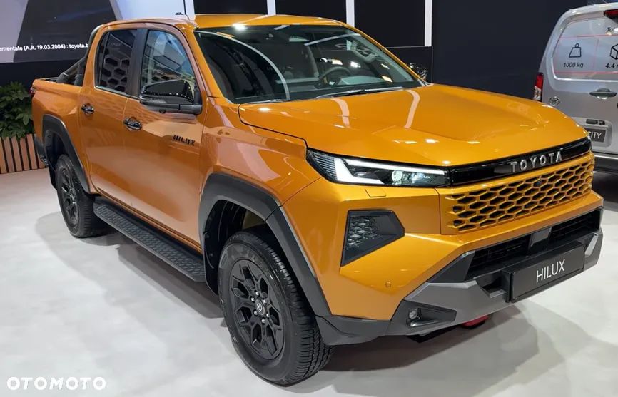 Toyota Hilux - 1