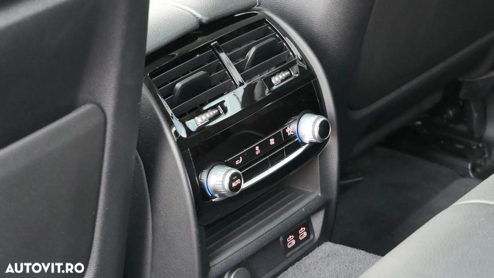 BMW Seria 5 530i xDrive AT - 17