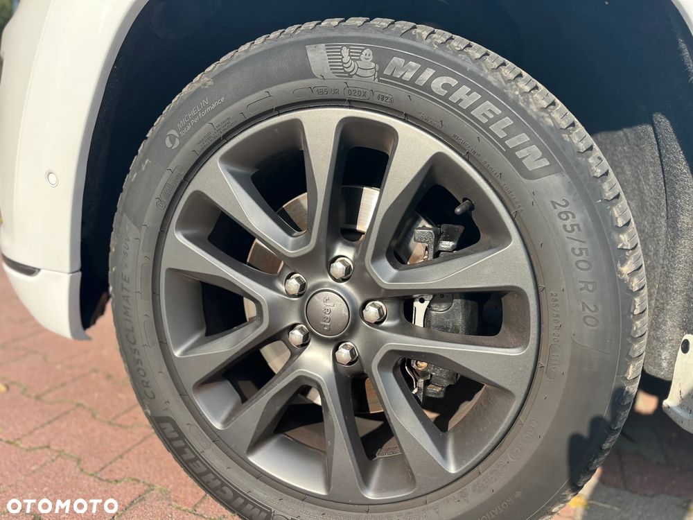 Jeep Grand Cherokee 5.7 V8 HEMI Overland Summit - 7