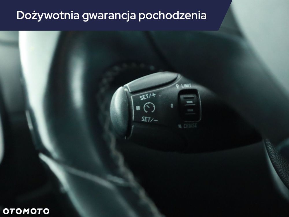 Peugeot 208 - 17