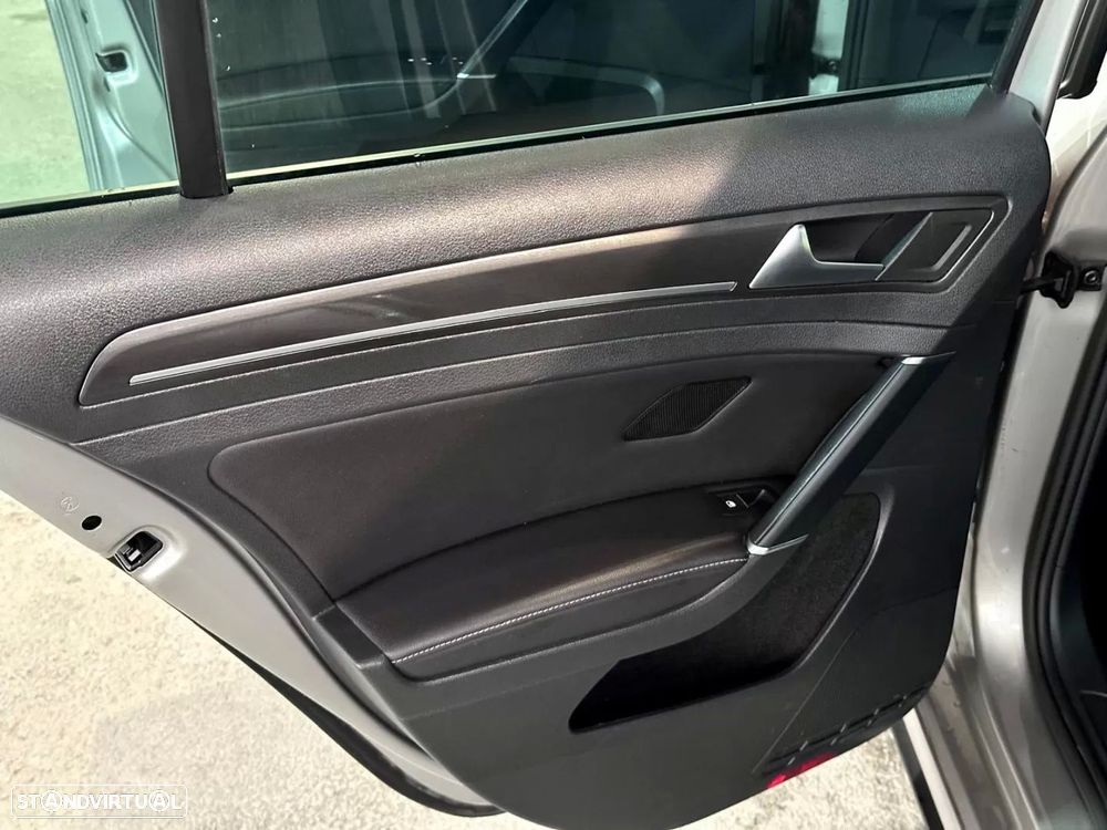 VW Golf Variant 2.0 TDi GTD DSG - 12