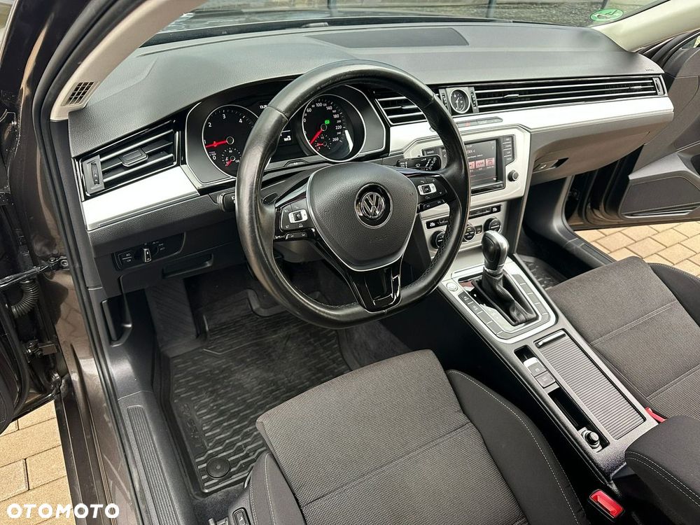 Volkswagen Passat Variant 2.0 TDI DSG (BlueMotion Technology) Comfortline - 10