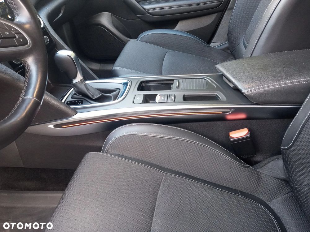 Renault Megane 1.5 Blue dCi Intens EDC - 32