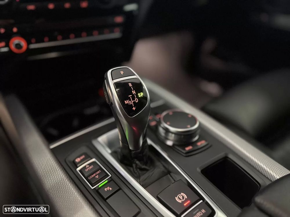 BMW X5 25 d sDrive Pack M - 39