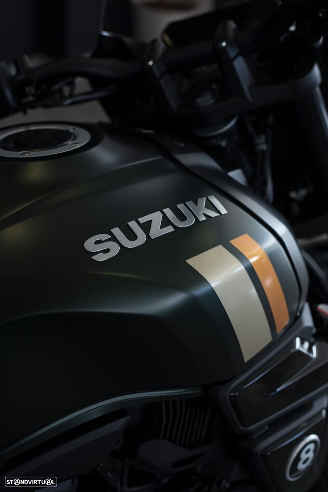 Suzuki GSX 8 TT - 9