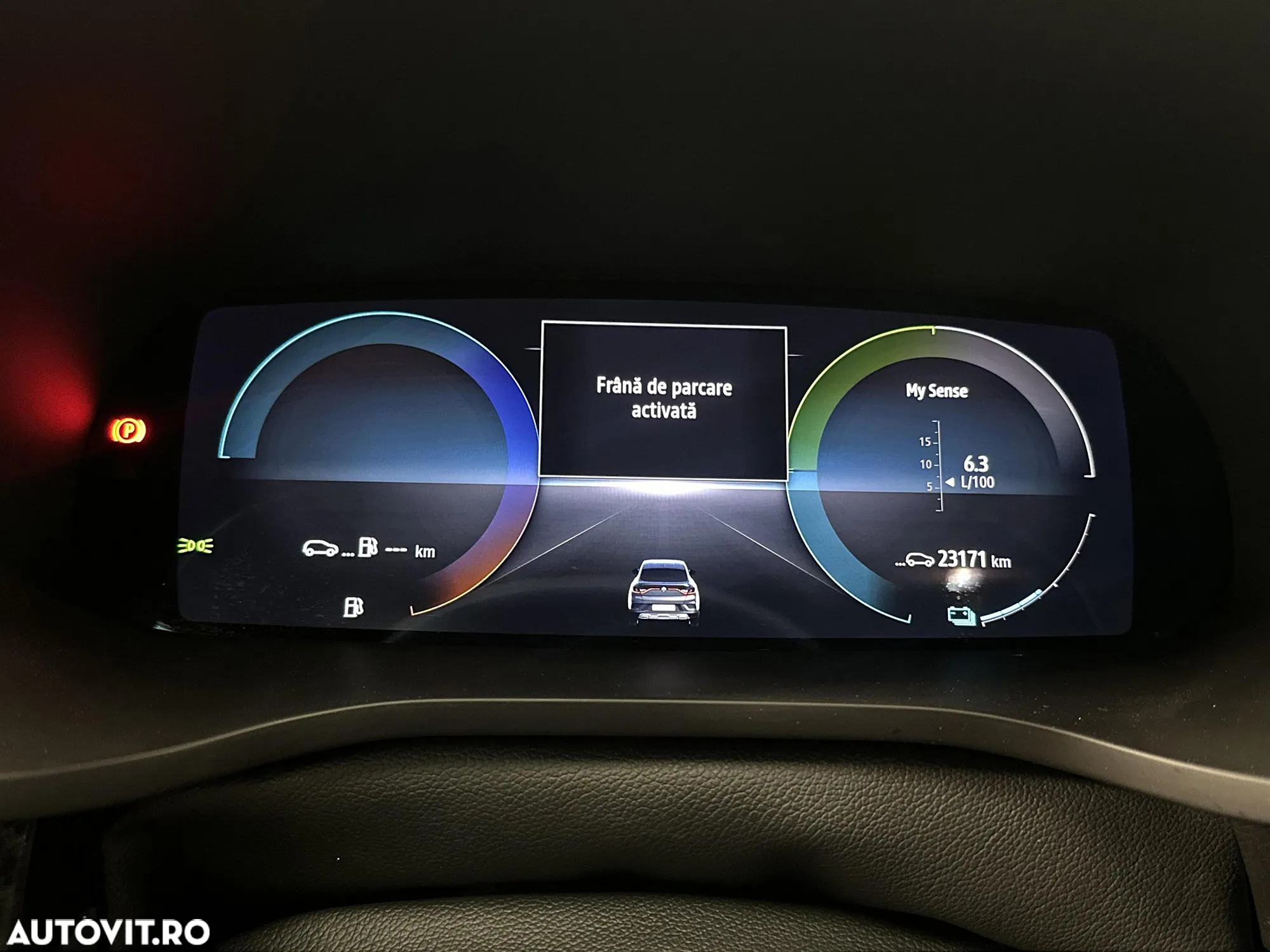 Renault Arkana E-TECH Hybrid RS Line - 10