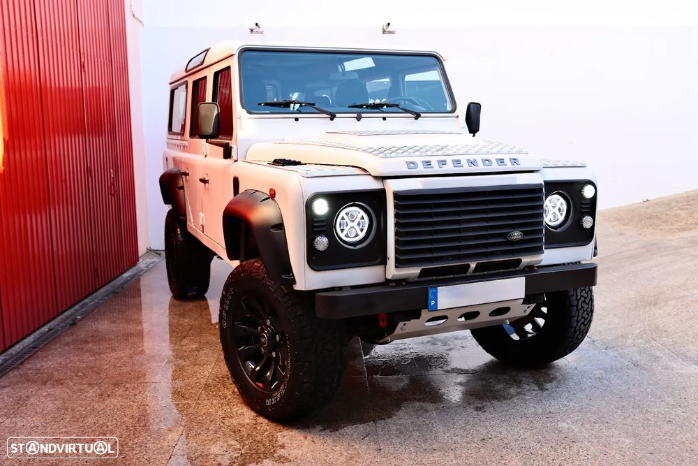 Land Rover Defender 110 DPF Adventure - 2