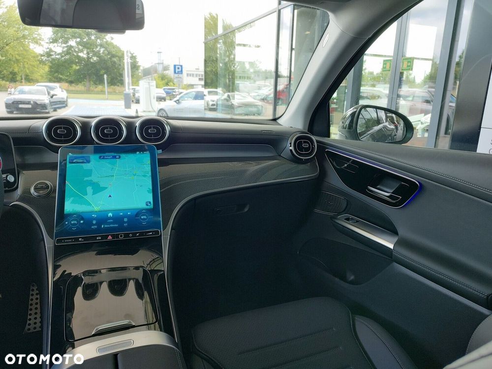 Mercedes-Benz GLC - 15