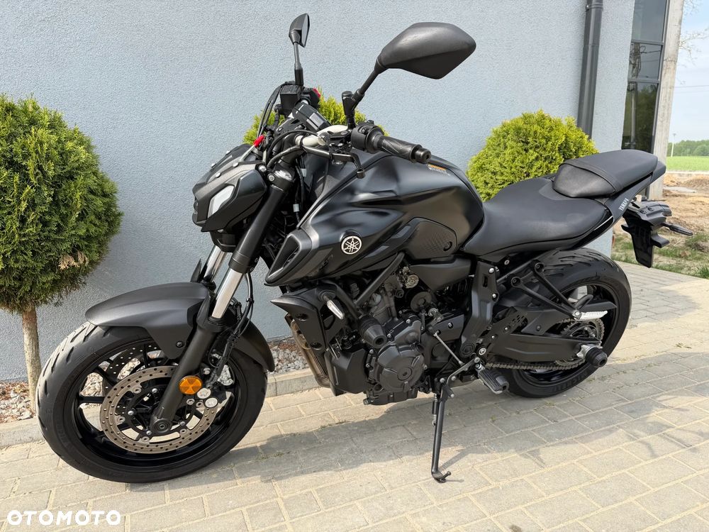 Yamaha MT - 7