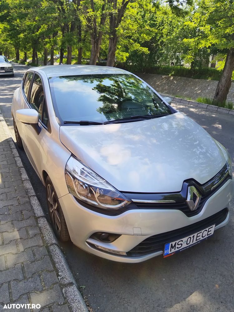Renault Clio - 2