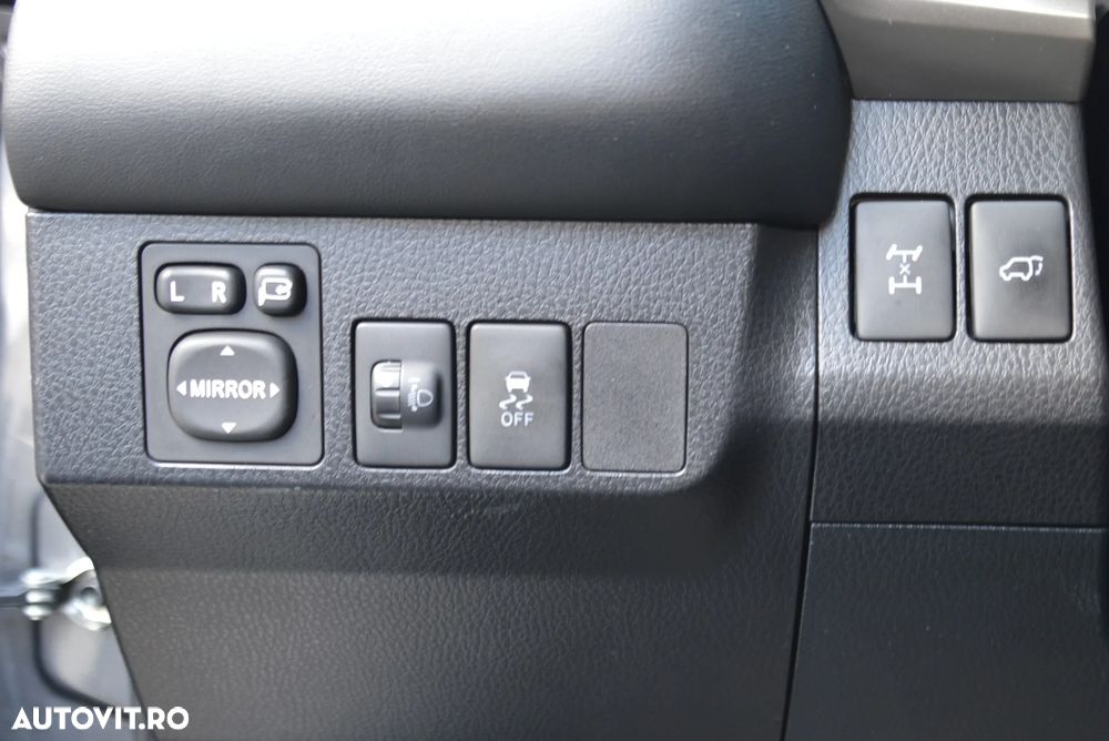 Toyota RAV4 2.2 D-4D 4x4 Automatik Edition - 30