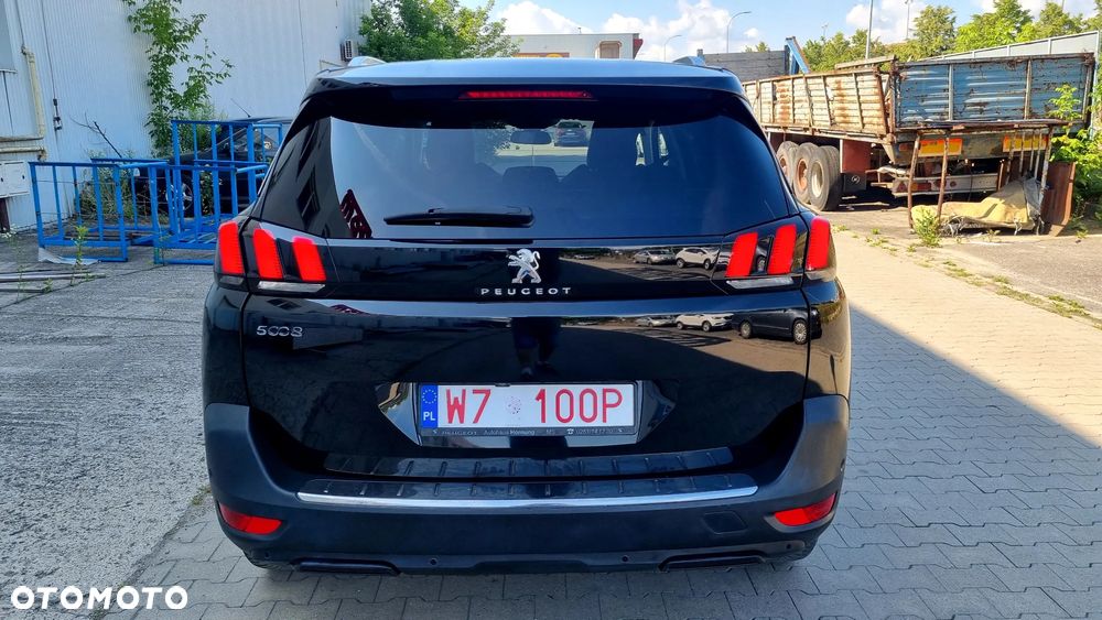 Peugeot 5008 - 5