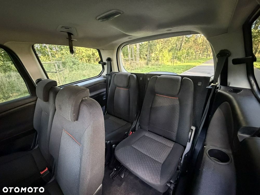 Ford Galaxy - 24
