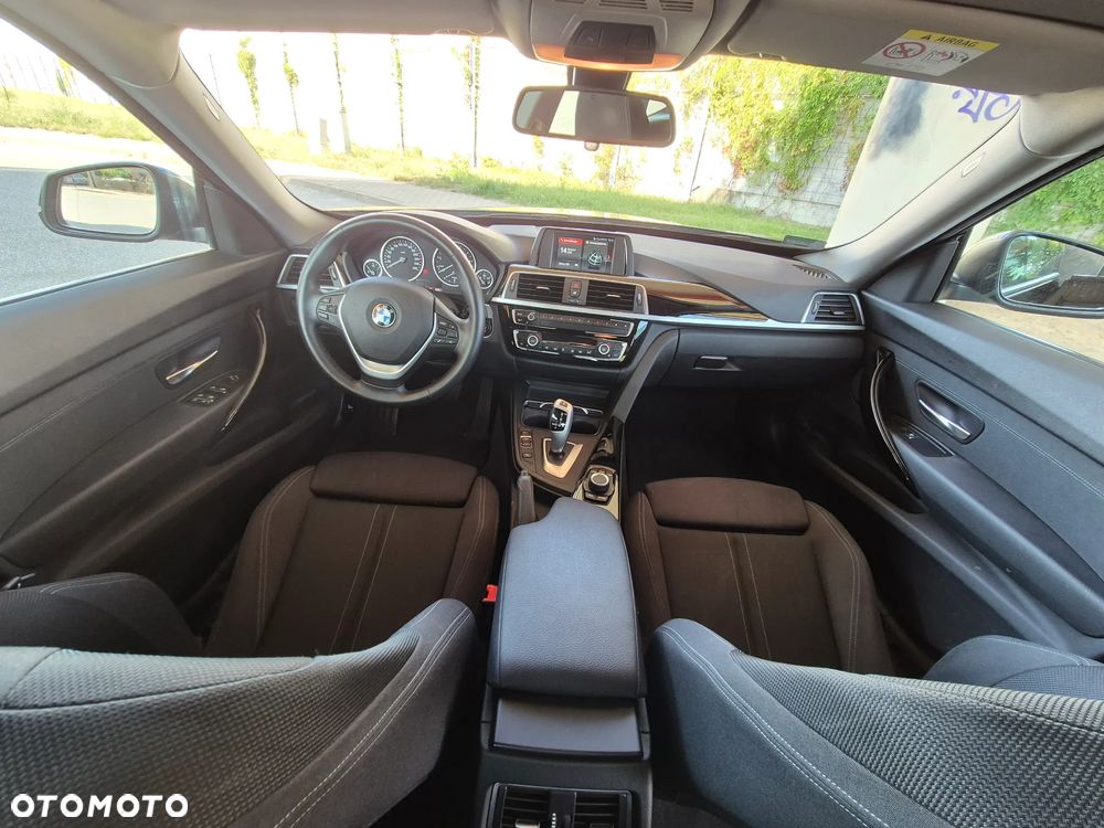 BMW Seria 3 320i GPF xDrive - 6