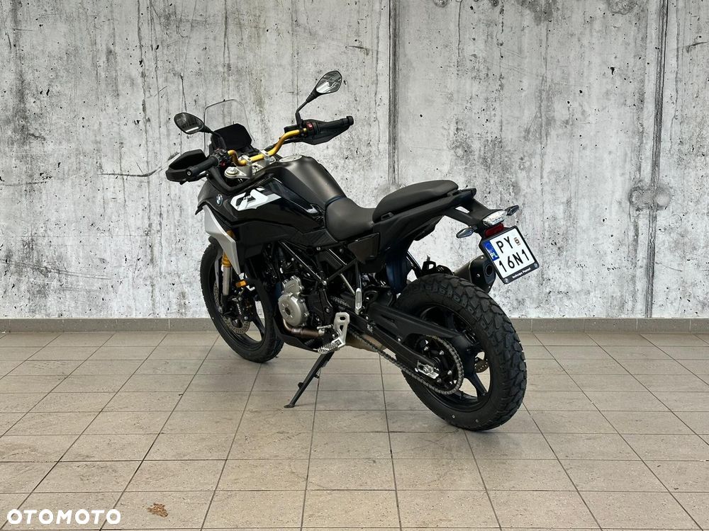 BMW F - 5