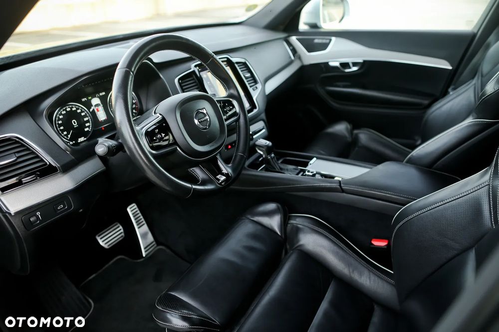 Volvo XC 90 D5 AWD R-Design 7os - 18