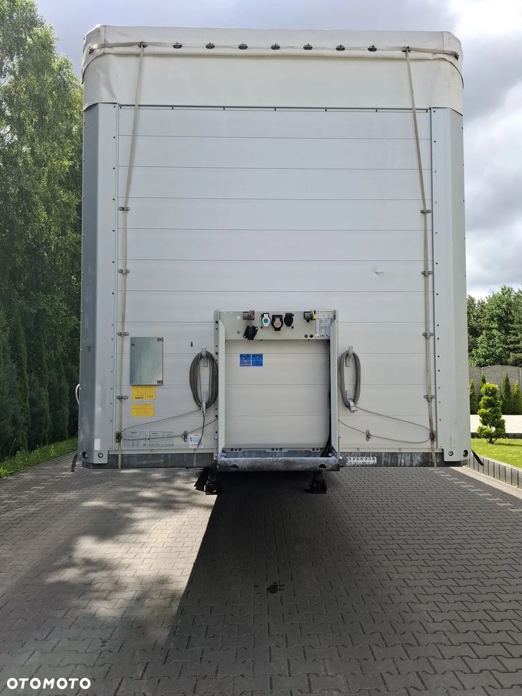 Schmitz Cargobull SCB - 5