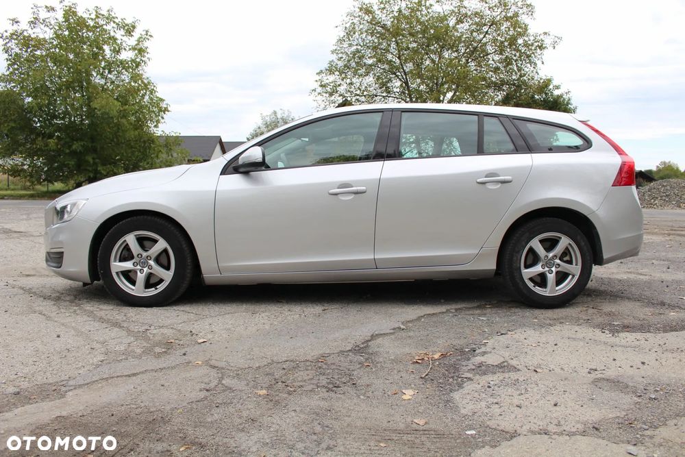 Volvo V60 D4 Kinetic - 4