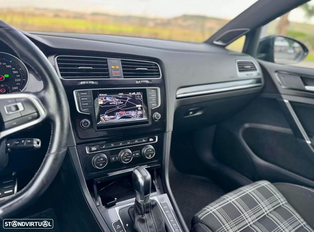 VW Golf 2.0 TDI GTD DSG - 18