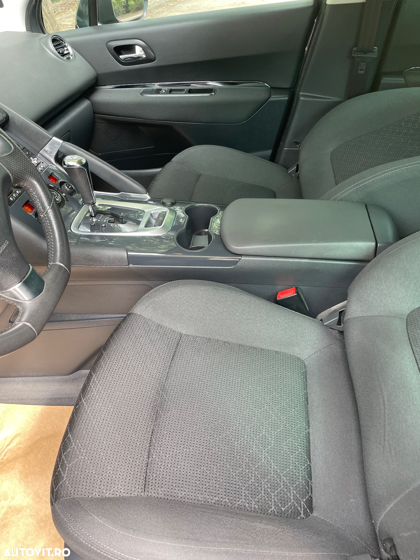 Peugeot 3008 e-HDi FAP 115 EGS6 Stop&Start Allure - 39