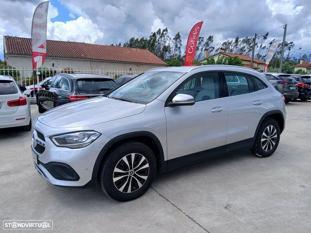 Mercedes-Benz GLA 250 e 8G-DCT - 4
