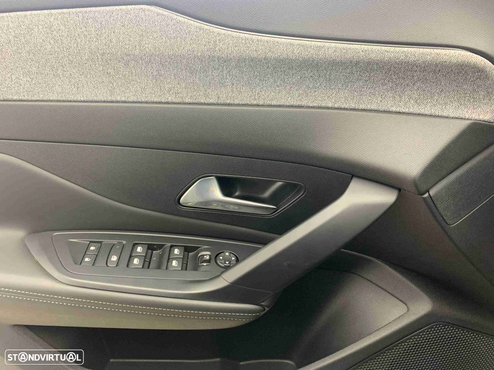 Peugeot 308 1.5 BlueHDi Allure EAT8 - 19