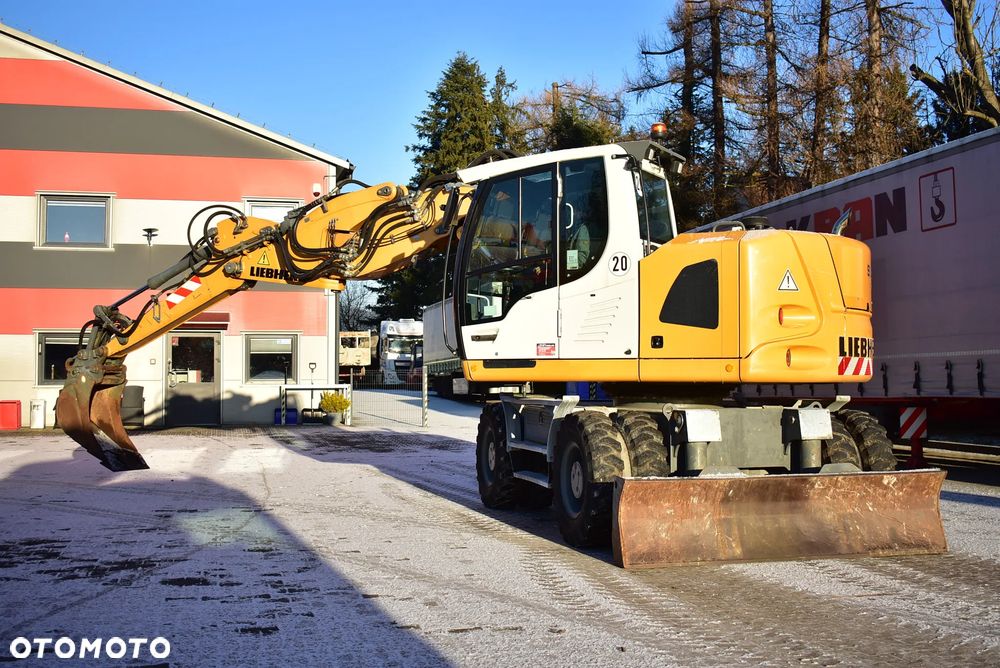 Liebherr A 914 Compact /16.5T. / Ramię 3x łamane/ Bez AdBlue/ Kamera/ Sprowadzona z Niemiec/ Stan wzorowy ! - 22