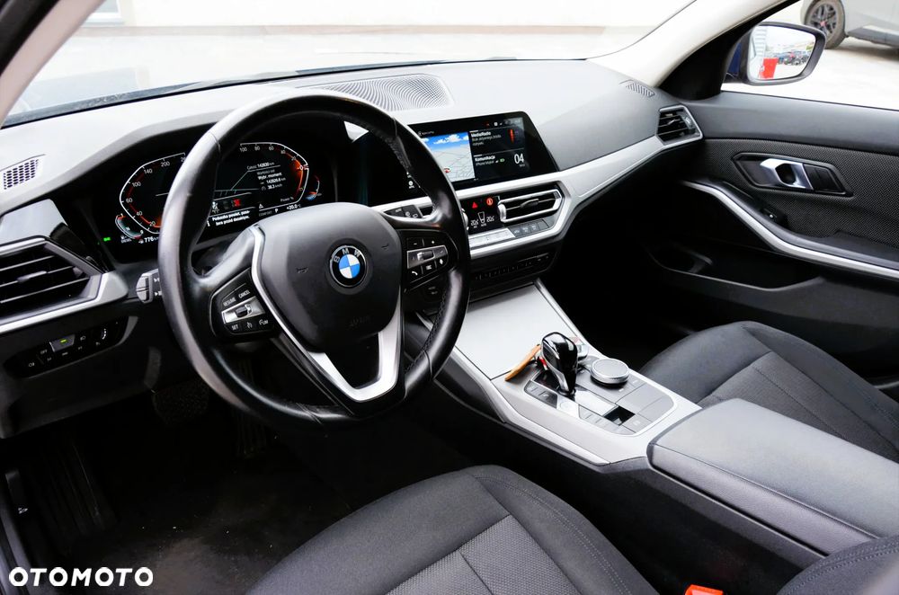 BMW Seria 3 320d Efficient Dynamics Advantage - 10